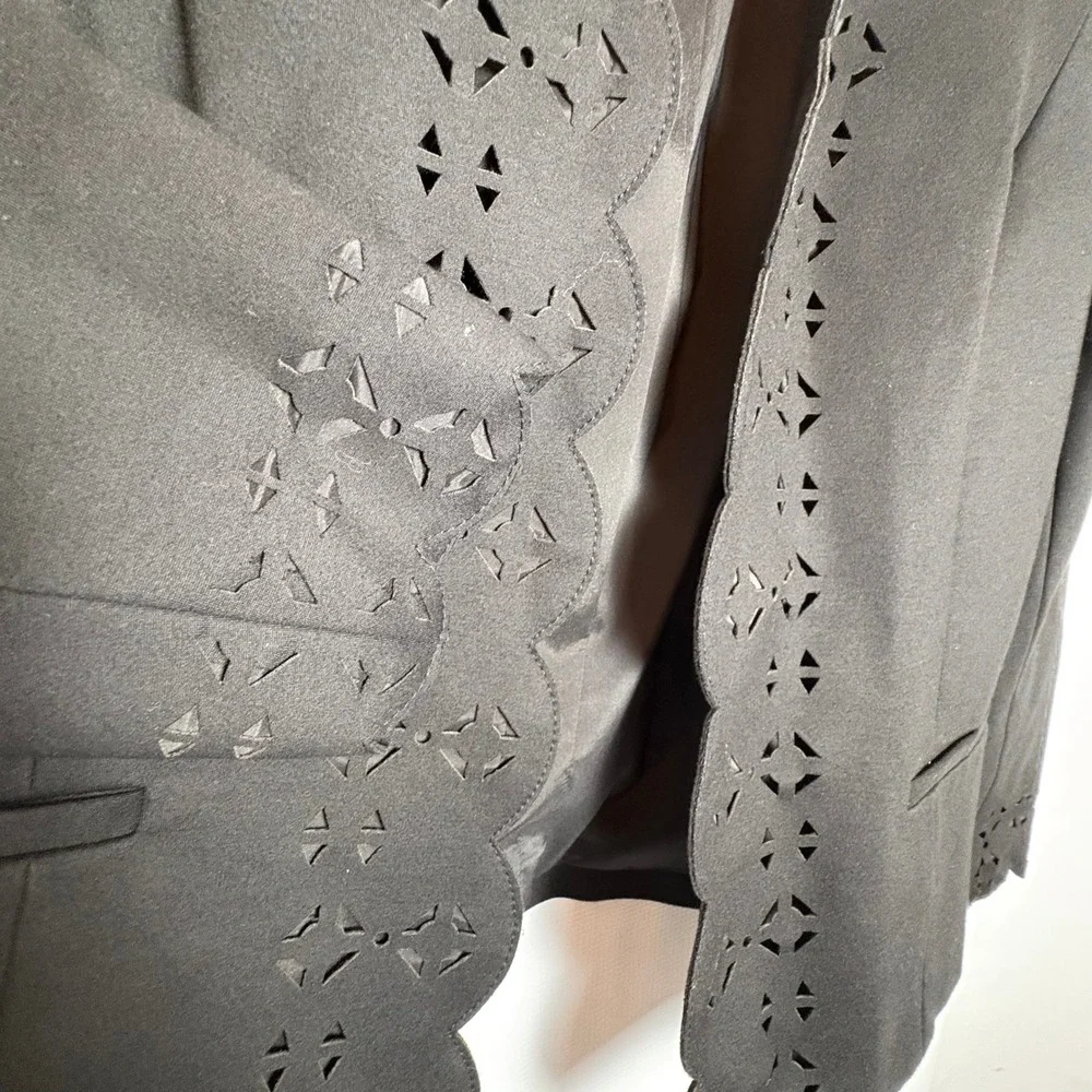 Banana Republic Black Laser Cut Scalloped Blazer Jacket‎ Womens Size 14 Classic